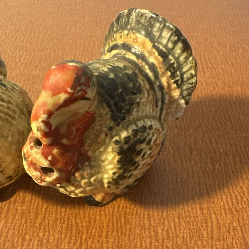 Vtg Turkey Salt & Pepper Shakers, Chippy‎ Paint, Vintage Goodness! From Japan